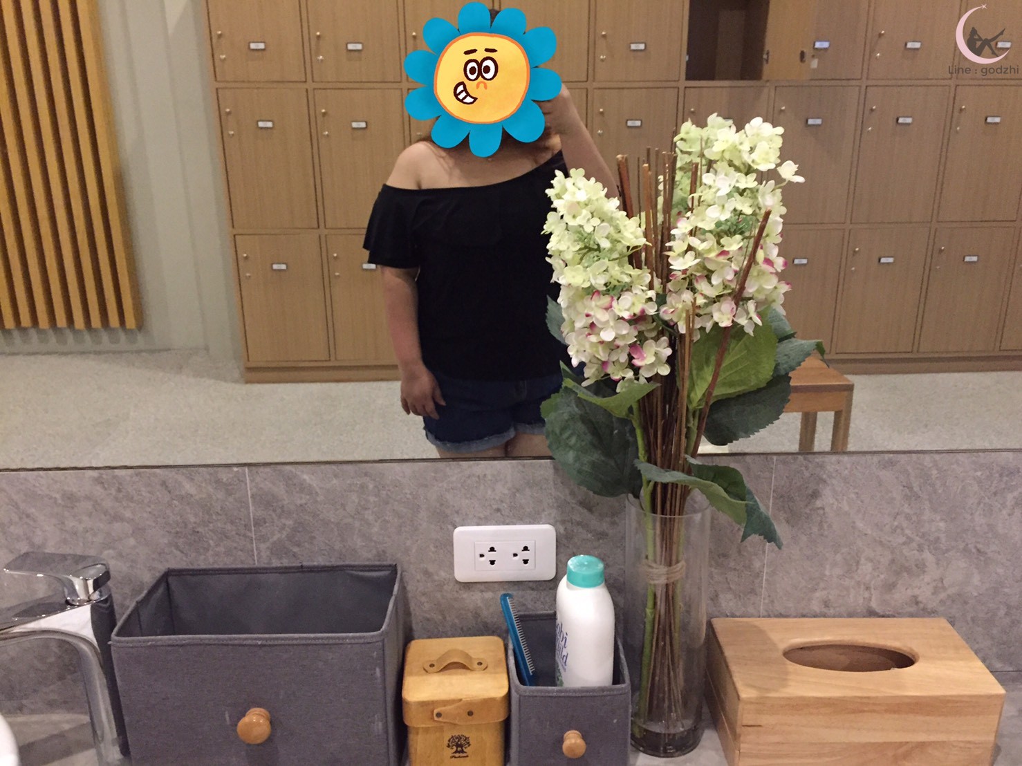 989706.LINE.jpg